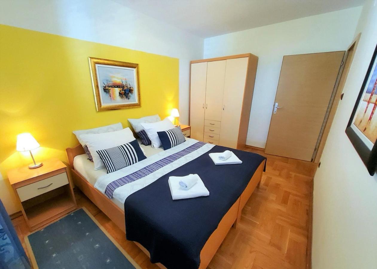 Apartments Petra I Karlo Torrette Eksteriør billede